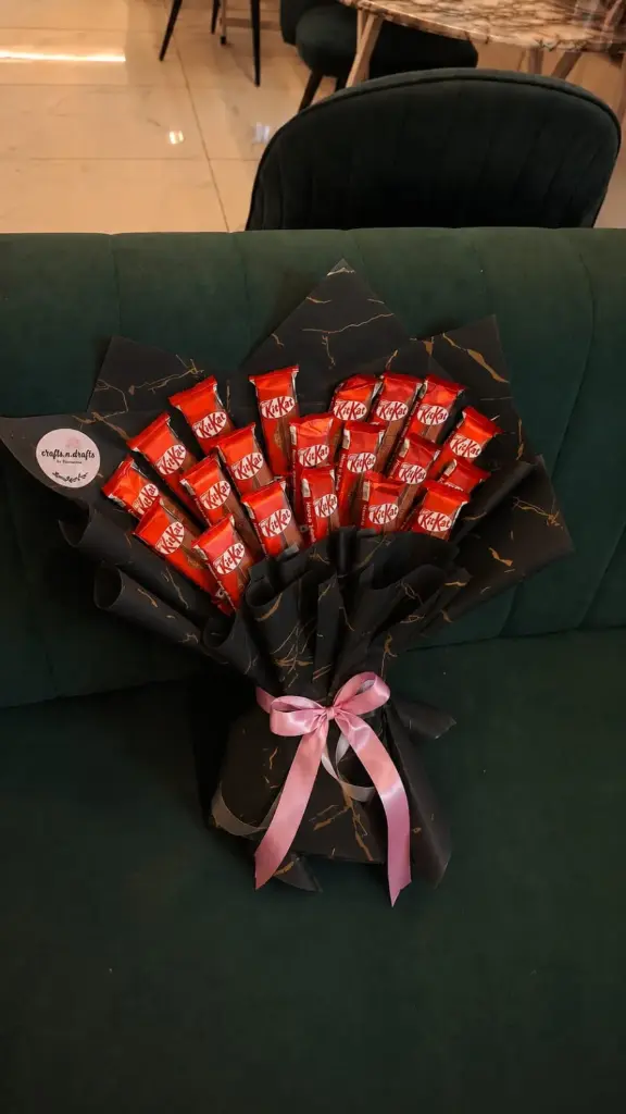 Classic(KIT-KAT) chocolate bouquet.