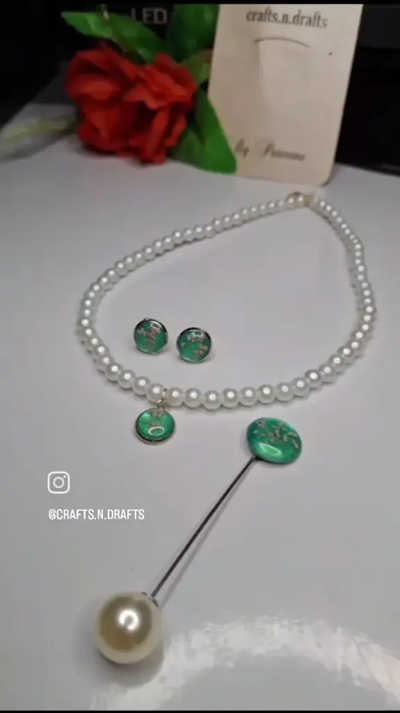 Cyan resin with marble pendant with earring,Combo.